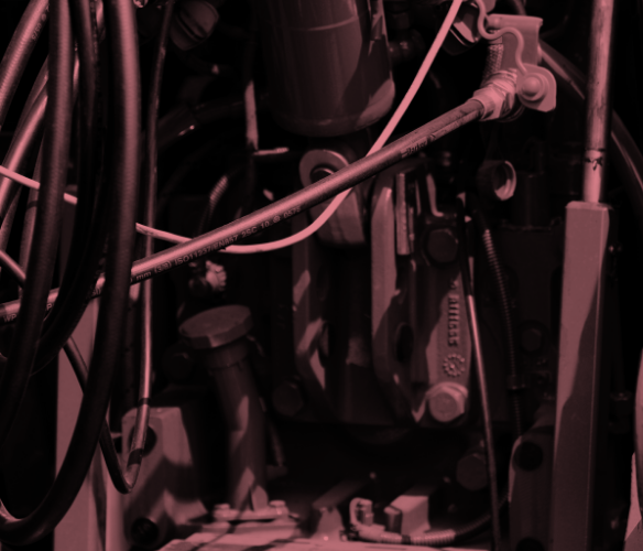 Hydraulic area of a tractor